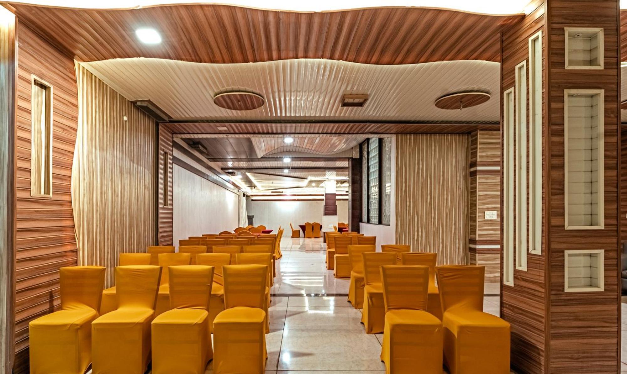 Treebo Chandigarh Grand Exterior foto